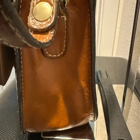 Patricia Nash Tan Leather Shoulder Bag - Picture 4 of 13